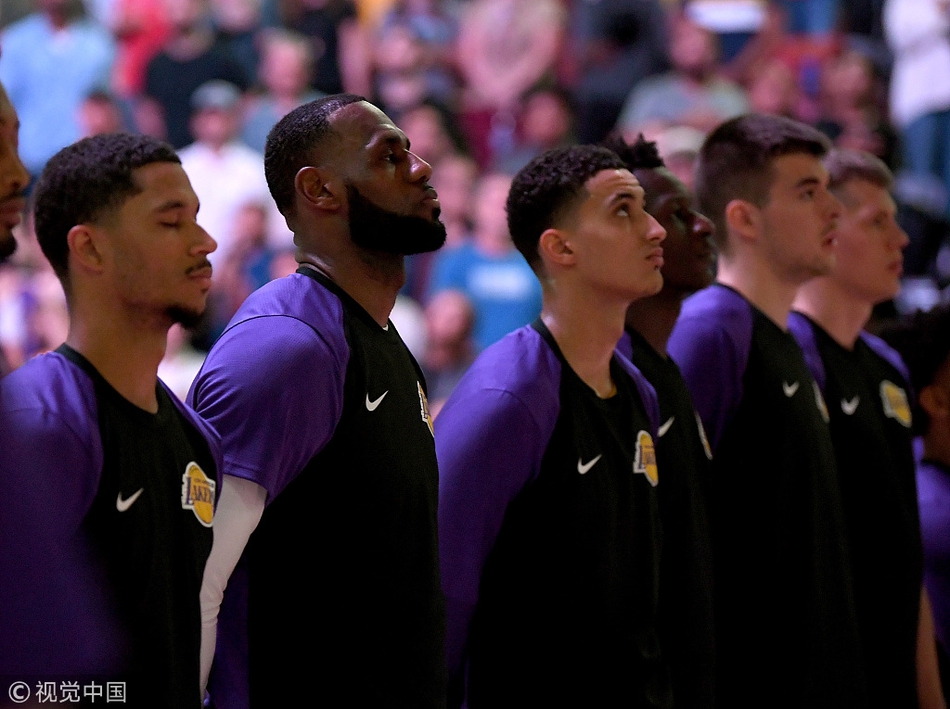  佛罗伦萨新援闪光，冈萨雷斯首秀造三球  