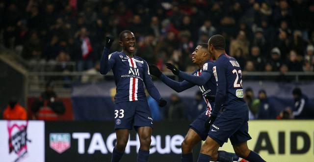  巴黎圣日耳曼青训营爆发疫情，梯队赛事暂停  